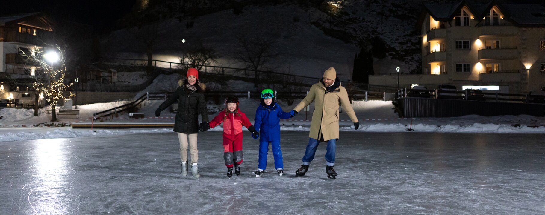 Ice skating - fun for the whole family | © Serfaus-Fiss-Ladis Markting GmbH
