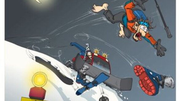 Een skiër wordt achterna gezeten door een sneeuwscooter onder de maan.
