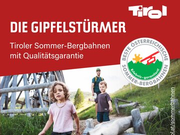 Familie in der Natur mit Tiroler Sommer-Bergbahnen.