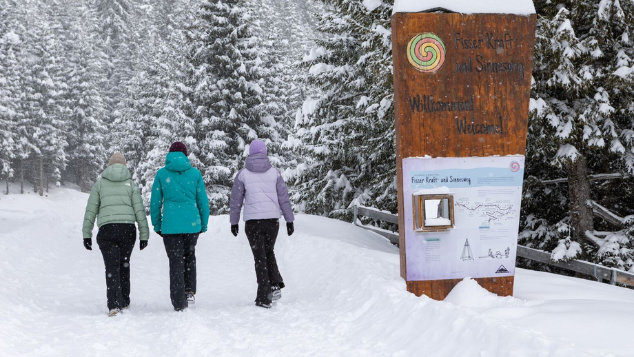 Winterwandern (c) Serfaus-Fiss-Ladis Marketing GmbH_Andreas Kirschner-1.JPG | © Andreas Kirschner
andi@webart.at