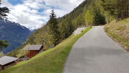 Radweg auf der St.Georgen Tour | © © Serfaus-Fiss-Ladis Marketing GmbH