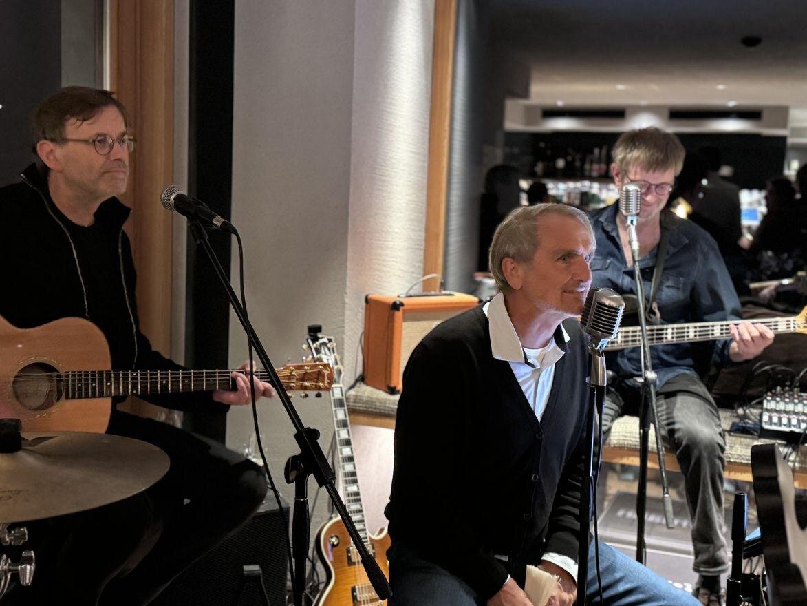 The Ohrenschmalzler in the Muiren Lounge - Discover now