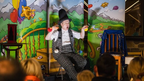 Zauberer bei der Kidsnight in Fiss