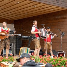 Musik beim s´fest am Brunnen