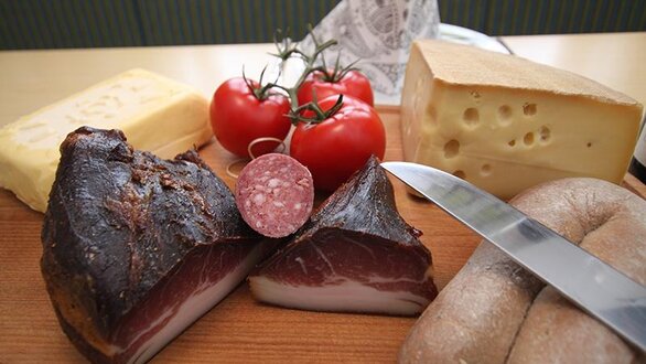 Wurst & Kässe