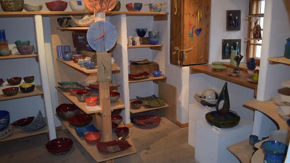 Gallery ceramic
