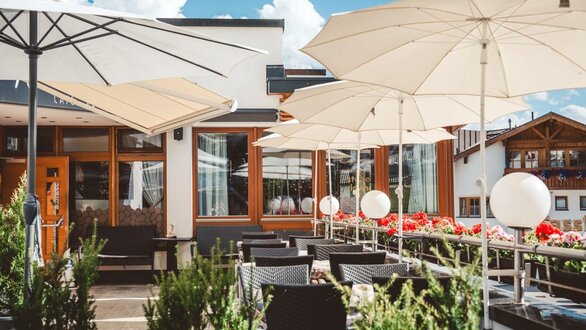 Groß ((c)_LeiterMichael_Stüberl_Terasse-34)