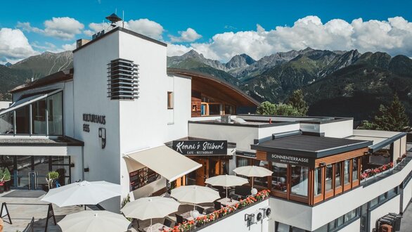 Groß ((c)_LeiterMichael_Stüberl_Terasse-2)