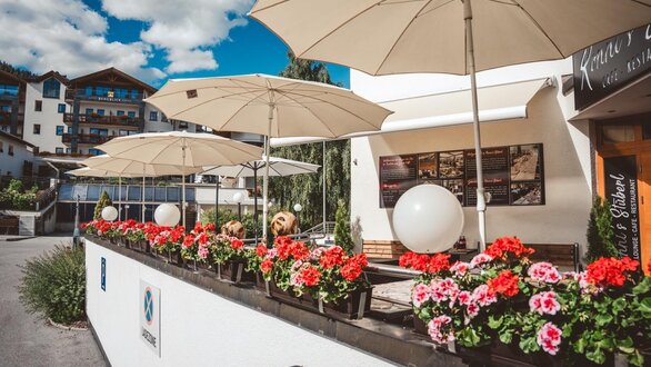 Groß ((c)_LeiterMichael_Stüberl_Terasse-22)