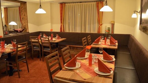 Pizzeria Bajazzo inside view