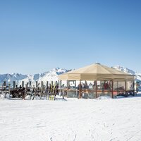 Schirmbar Schönjoch (c) Fisser Bergbahnen GmbH_Fab