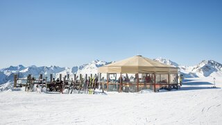 Schirmbar Schönjoch (c) Fisser Bergbahnen GmbH_Fab