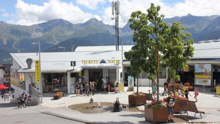 Shop