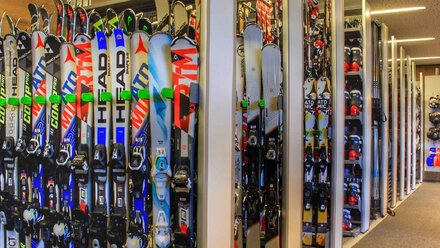 Ski storage Waldbahn