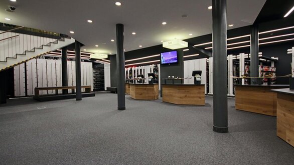 Ski & Snowboard Verleih