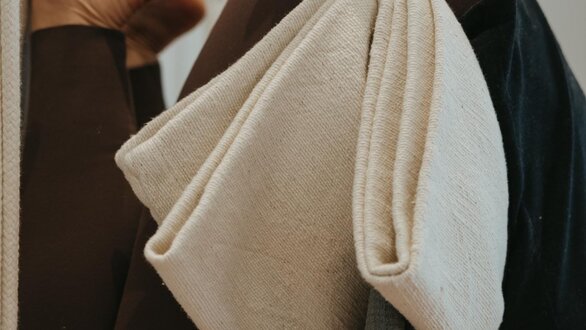 20240826-yoga_studio_iris-27