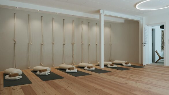 20240826-yoga_studio_iris-08