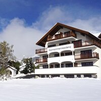 Alpinsonnenresidenz im Winter