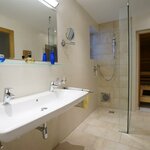 Photo of apartment/1 bedroom/shower, bath tube,WC